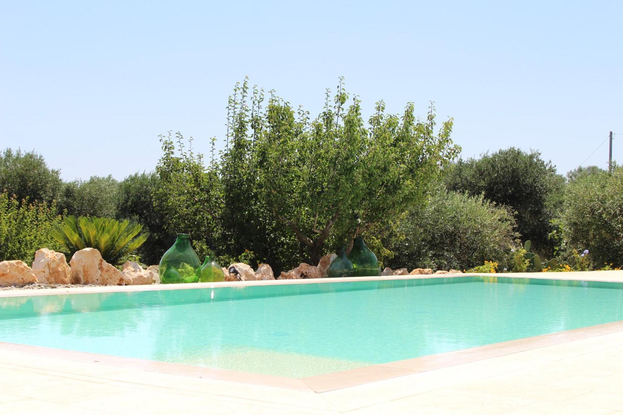 Trullo Il Melograno Guest House Ostuni Bagian luar foto